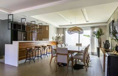 Imagem 7: Excelente casa alto padrão, a poucas quadras do famoso Parque Barigui