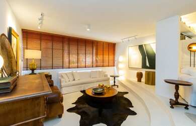 Imagem: O apartamento possui 1 Dormitório, 2 Banheiros, 1 Vaga na garagem