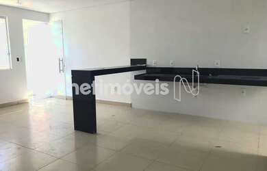 Imagem: A casa possui 2 Dormitórios, 2 Banheiros, 1 Vaga na garagem