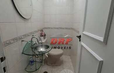 Imagem: O apartamento possui 3 Dormitórios, 3 Banheiros, 4 Vagas na