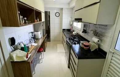 Imagem 10: Apartamento para venda possui 131 metros quadrados com 3 quartos em Calhau...