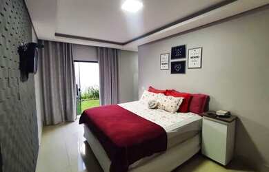 Imagem: A casa em condomínio possui 3 Dormitórios, 1 Banheiro, 5 Vagas