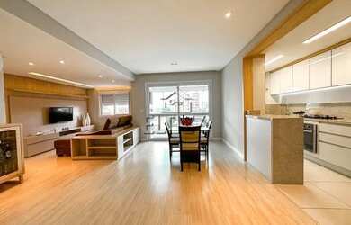 Imagem: Apartamento com 2 Dormitorio(s) localizado(a) no bairro Centro