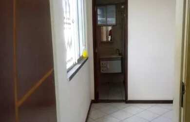 Imagem: O apartamento possui 2 Dormitórios e 1 Banheiro e está localizado