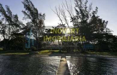 Imagem: O terreno possui 256m² de Área e está localizado em Centro