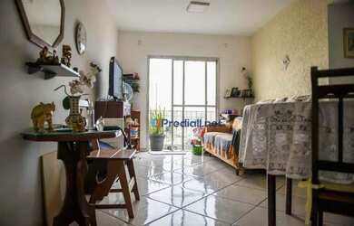 Imagem: O apartamento possui 1 Dormitório, 1 Banheiro, 1 Vaga na garagem