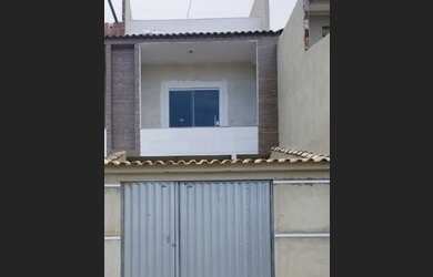 Imagem: A casa possui 2 Dormitórios, 2 Banheiros, 1 Vaga na garagem