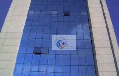 Imagem: O depósito possui 5 Vagas na garagem e 320m² de Área e está