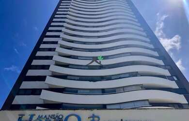 Imagem: O apartamento possui 4 Dormitórios, 5 Banheiros, 3 Vagas na