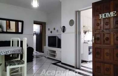 Imagem: O apartamento possui 3 Dormitórios, 1 Banheiro, 1 Vaga na garagem