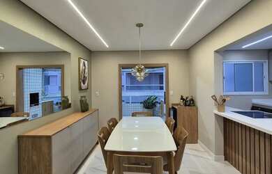 Imagem: O apartamento possui 3 Dormitórios, Acomodam 8 pessoas, 1 Vaga