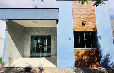 Imagem: A casa em condomínio possui 3 Dormitórios, 2 Banheiros, 2