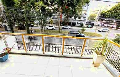 Imagem: O apartamento possui 2 Dormitórios, 2 Banheiros, 2 Vagas na