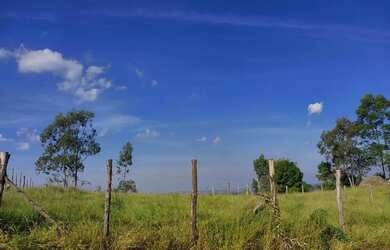 Imagem: O terreno possui 1000m² de Área e Imóvel novo e está localizado