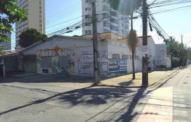 Imagem: O depósito possui 3 Vagas na garagem, 455m² de Área e está