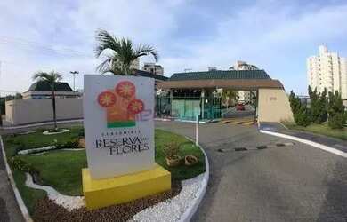 Imagem: A casa em condomínio possui 3 Dormitórios, 2 Banheiros, 1