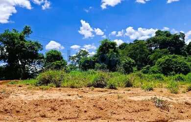 Imagem: O terreno possui 10m² de Área, Imóvel novo e está localizado