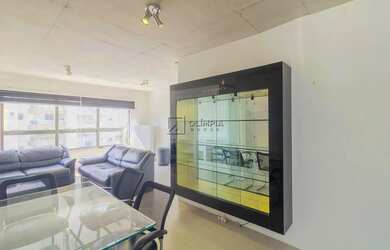 Imagem: O apartamento possui 1 Dormitório, 2 Banheiros, 1 Vaga na garagem