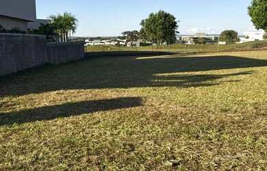 Imagem: O terreno possui 1292m² de Área e Imóvel novo e está localizado