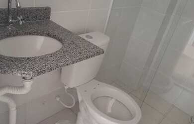 Imagem 9: Alugo no bairro Teixeiras apto 02 quartos primeira locação 650,00 taxas