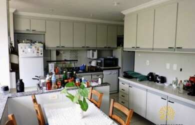 Imagem 9: Casa com 5 suítes, futebol e tênis, em 3 lotes