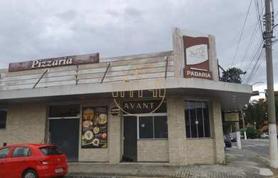 Imagem: O depósito possui 2 Vagas na garagem, 350m² de Área e está