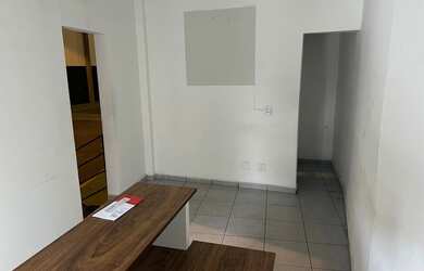 Imagem 9: Galpão/Depósito/Armazém para aluguel e venda com 2200 m2