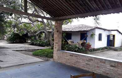 Imagem: A casa possui 3 Dormitórios, 3 Banheiros, 3 Vagas na garagem