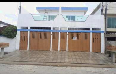 Imagem: A casa possui 1 Dormitório, 1 Banheiro, 1 Vaga na garagem