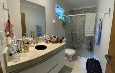 Imagem 13: Casa Venda. Piscina, Área de serviço, 250m² de Áreae2 Vagas na garagem