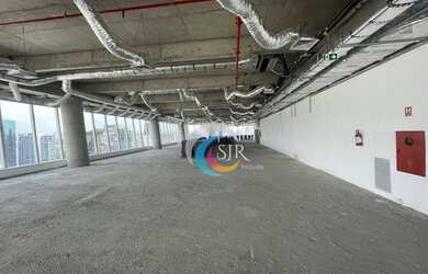 Imagem: O depósito possui 5 Vagas na garagem, 2.041m² de Área e