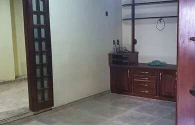 Imagem: A casa possui 2 Dormitórios, 3 Banheiros, 2 Vagas na garagem