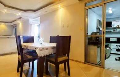 Imagem: O apartamento possui 2 Dormitórios, 1 Banheiro, 2 Vagas na