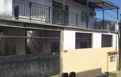 Imagem: A casa possui 2 Dormitórios e 1 Banheiro e está localizado