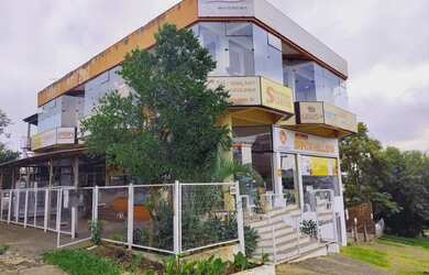 Imagem: O apartamento possui 4 Dormitórios, 2 Banheiros, 350m² de