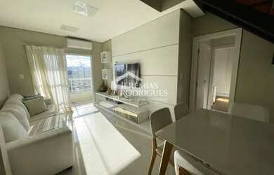 Imagem: O apartamento possui 3 Dormitórios, 2 Banheiros, 2 Vagas na