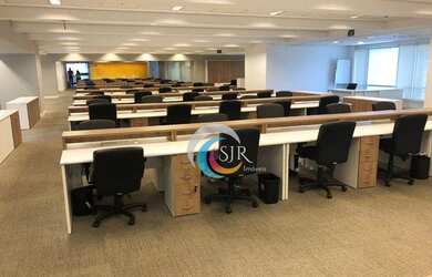 Imagem: O depósito possui 5 Vagas na garagem, 955m² de Área e está