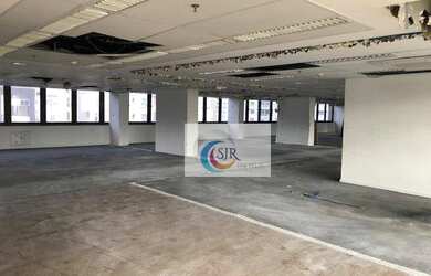 Imagem: O depósito possui 5 Vagas na garagem, 1.342m² de Área e