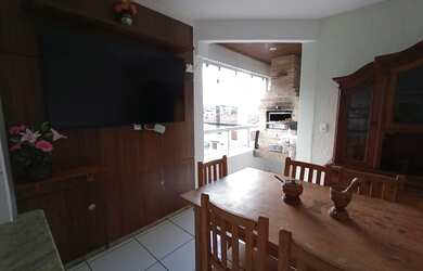 Imagem: O apartamento possui 2 Dormitórios, 2 Banheiros, 1 Vaga na