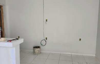 Imagem: A casa em condomínio possui 1 Dormitório, 1 Banheiro, 1 Vaga