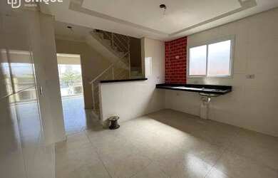 Imagem: A casa possui 3 Dormitórios, 2 Banheiros, 1 Vaga na garagem