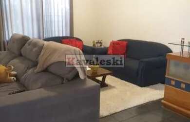 Imagem: A casa possui 5 Dormitórios, 5 Banheiros, 5 Vagas na garagem