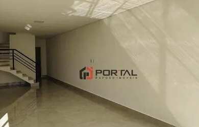 Imagem: A casa em condomínio possui 3 Dormitórios, 4 Banheiros, 2