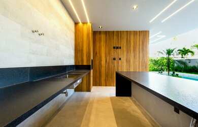 Imagem: A casa em condomínio à venda possui 5 Dormitórios, 2 Banheiros