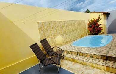 Imagem: A casa em condomínio possui 4 Dormitórios, 3 Banheiros, 2