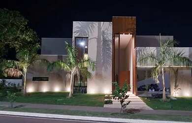 Imagem: A casa em condomínio possui 5 Dormitórios, 5 Banheiros, 3