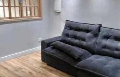 Imagem: A casa possui 2 Dormitórios, 2 Banheiros, 2 Vagas na garagem