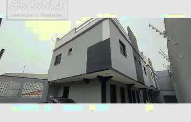 Imagem: A casa possui 2 Dormitórios, 3 Banheiros, 1 Vaga na garagem