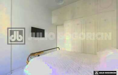 Imagem 5: Apartamento à Venda no Leblon - Rua Cobiçada Próximo Praia - Frente...