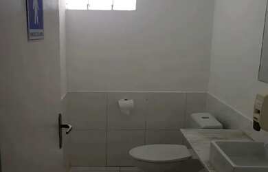 Imagem 12: Casa Comercial Área total: 343m2, Área Construída: 149m2 Bairro da Pituba